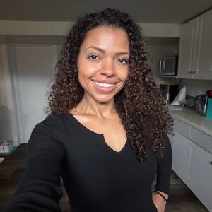 Meet your Posher, Eva